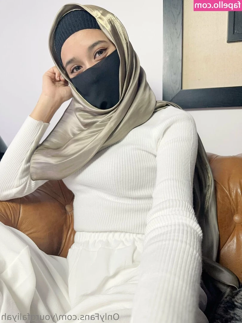 yourgfaliyah - Coffee and training