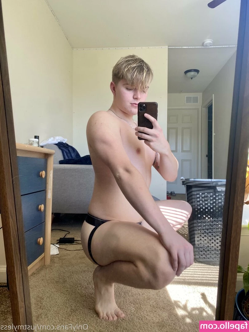 justmyless - Who wants to spank me  I need it I ve been very naughty