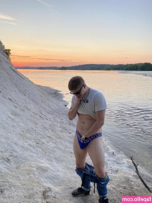 justmyless - Sent those extra photos out last night to people who were subscribed