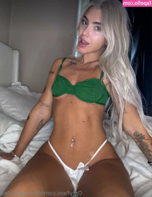 dreamgirlkylee [ dreamgirlkylee-2 ] - The only thing more beautiful than spring is youth and love.