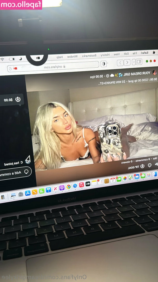 dreamgirlkylee [ dreamgirlkylee-2 ] - Welcome to a weird dance! Featuring me! Love yourself! You are