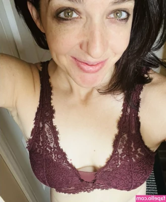 avafiery - good morning ☀️ 💋