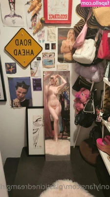 plasticinedreamgirl - I will do whatever you want baby