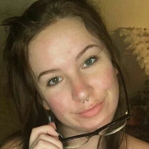 shy-amelia