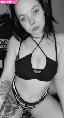 smokewitch13 - Hope You Are On Spot  It s About To Get Hot  Love  Lynn