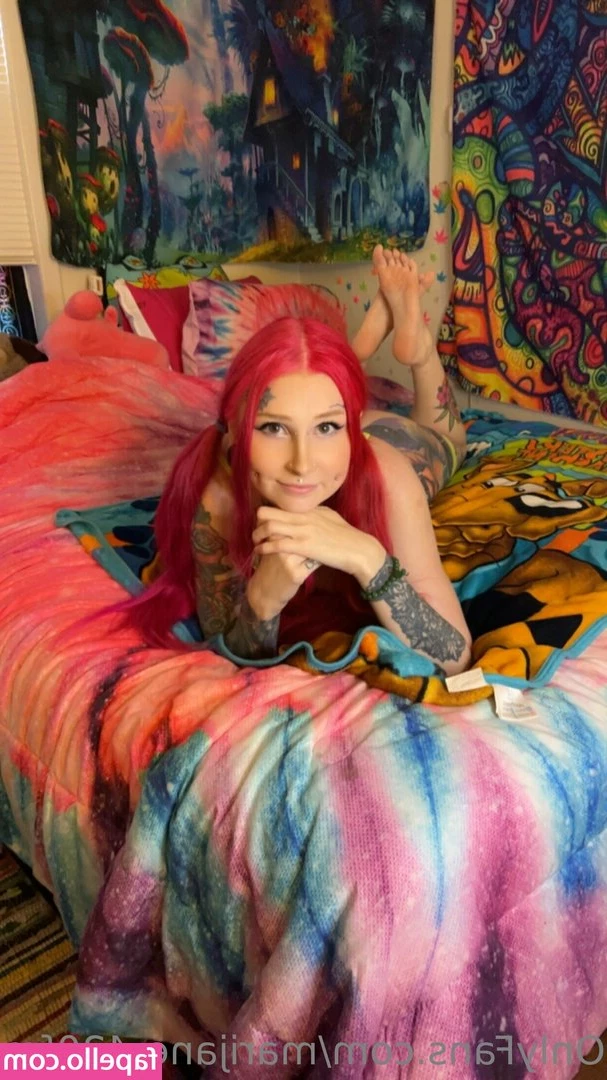 marijane-420free - Come get ready for the day with me  Say hi in my DM and get a special