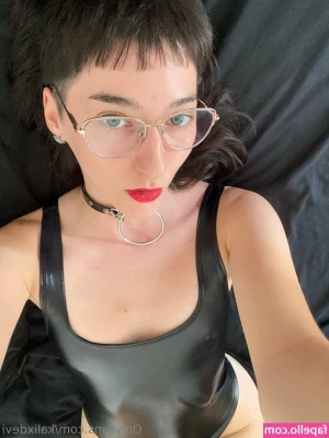 kalixdevi - should I reveal it in a new video tonight? 🤤💘💕