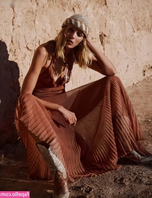 Anja Rubik [ anja-rubik ] - You re wasting your time  money  and energy not spending it on me Don
