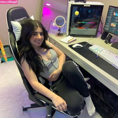ThatGirlGatto - Check your messages NOW! 😘