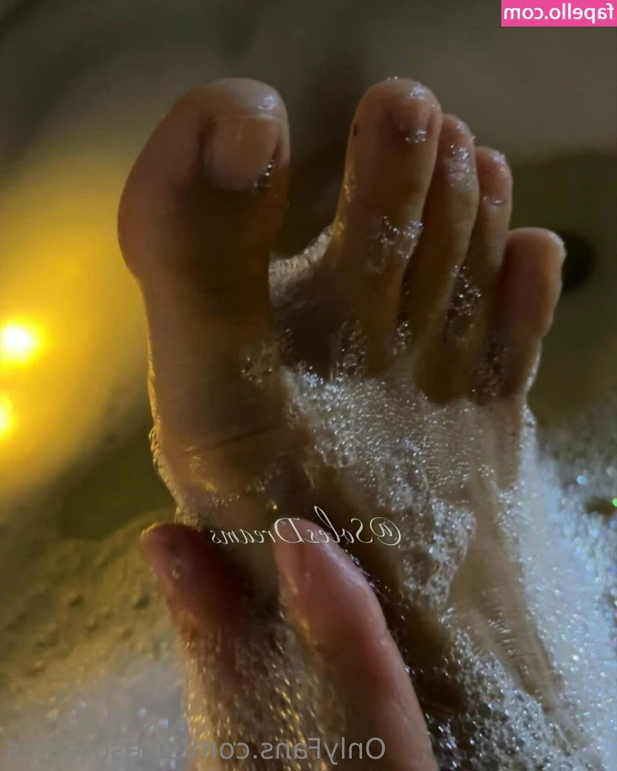 solesdreams - NEW VIDEOSquirt for u in the garden
