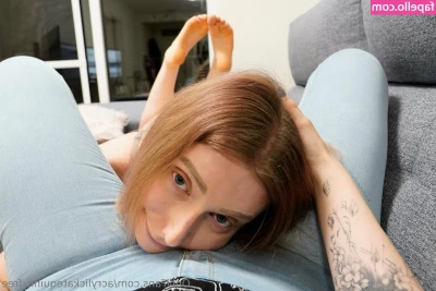 acrylickatequinn_free [ acrylickatequinn-free ] - I was a real little slut Playing with my tight wet pussy on holiday