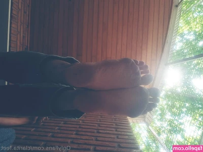 clarita.feet [ clarita-feet ] - ¡Hoy es mi cumpleaños! 🥳🎂 Muchísimas gracias por todo los