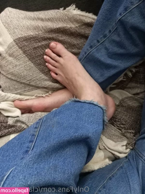clarita.feet [ clarita-feet ] - Good Night