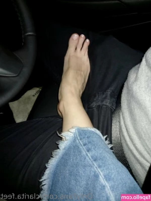 clarita.feet [ clarita-feet ] - Cum Make Me Explode