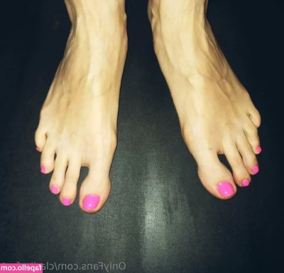 clarita.feet [ clarita-feet ] - Titty fucking and blow job    ddddiaries