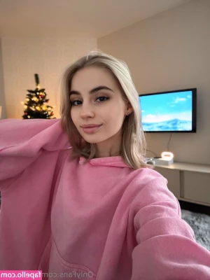 sly_karina [ sly-karina ] - Okay, custom requests have been updated. Wait time is now 15 days or