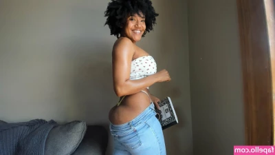 Rosalie Capulet [ rosalie-capulet ] - Had a good little leg day