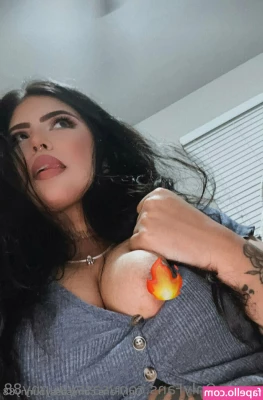 sassybunny88 - Want to see what s under them   Check your messages daddy