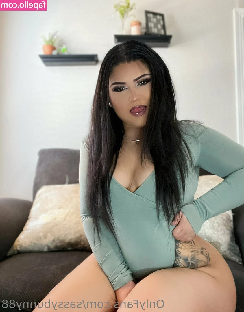 sassybunny88 - JUST A LITTLE SEXY SHAKE   HOPE U ENJOY MORE CONTENT COMING SOON