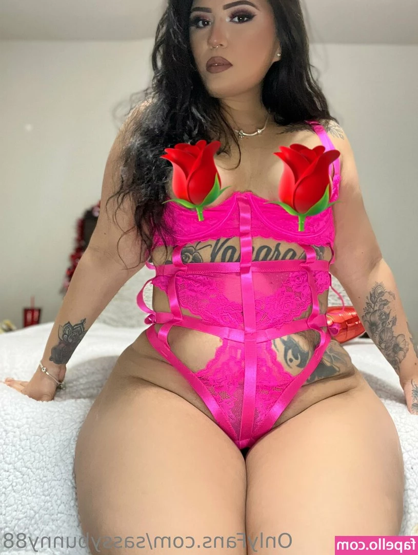 sassybunny88 - white high heels fetish