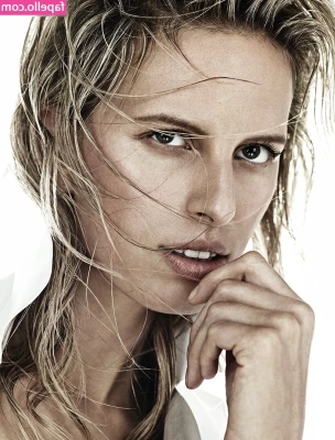 Karolína Kurková [ karolina-kurkova ] - Tits for days