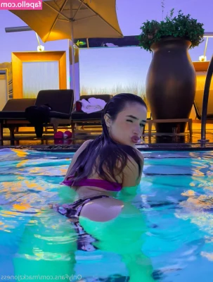 Mackzjones - why haven't you complimented my ass today?
