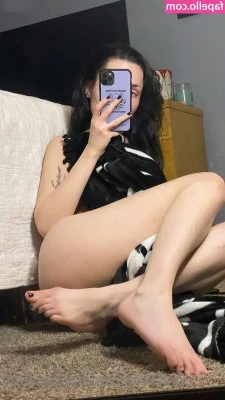babybeebub - Happy Valentines Day!! If you want the full vid to see me fit the