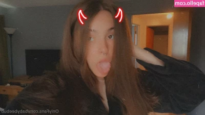 babybeebub - I don't need a bra if I have your hands 😈