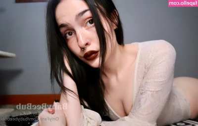 babybeebub - Who wants to see a few naughty selfies once I m out of the bath  Tip