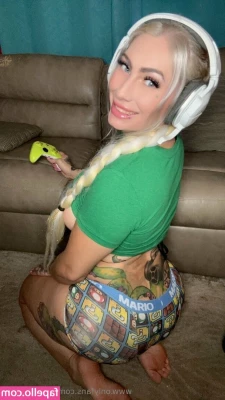 cherryrayxx - Little treat for my fans   remember to tip them check your messages