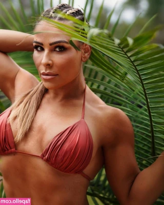 Natalya Neidhart [ natalya-neidhart-1 ] - I am here So dreamy✨