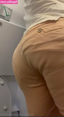 ryancarterfree - You know you want to pull it to the side and taste want is under