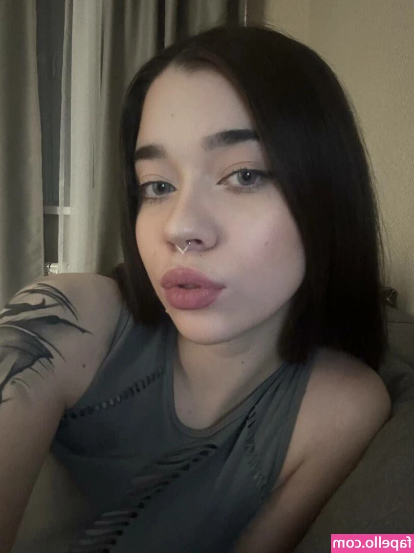 Flirtykitty_ [ flirtykitty ] - Let's stay fit come and join me😘😘😘 let us gain more stamina