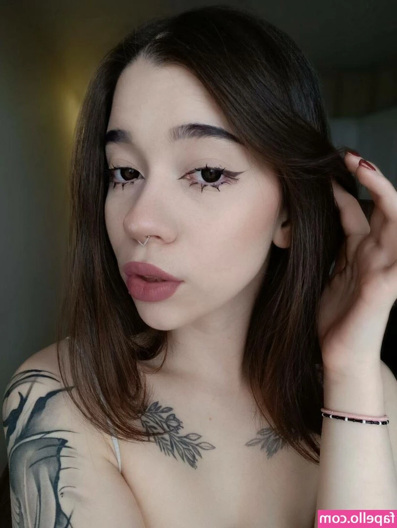 Flirtykitty_ [ flirtykitty ] - WHAT DOES LIVE CALL SEXTING INCLUDE As you may already know  I love