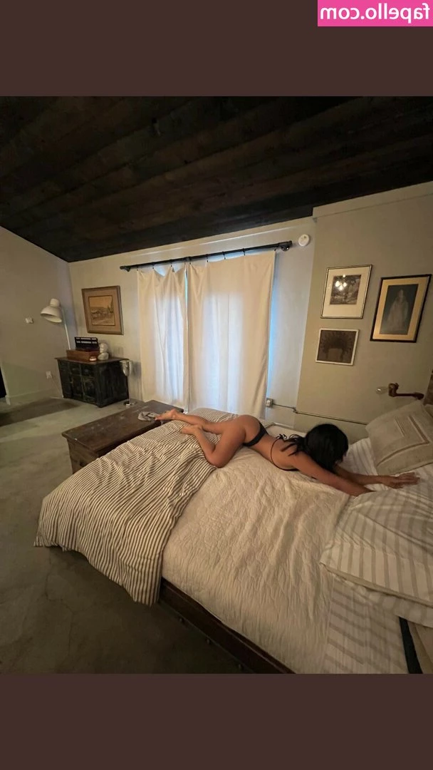 marsqo - Wanna lick me clean     Happy Masterbation Monday