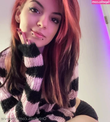 freeevie [ freeevie-2 ] - I don’t have a father but I have lots of daddies that deserve