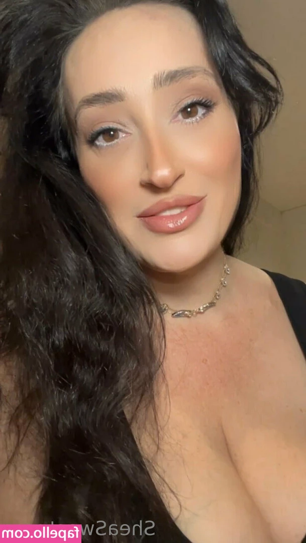 sheasweetness - Hey Playmates💖! All requests go out towards the end of the