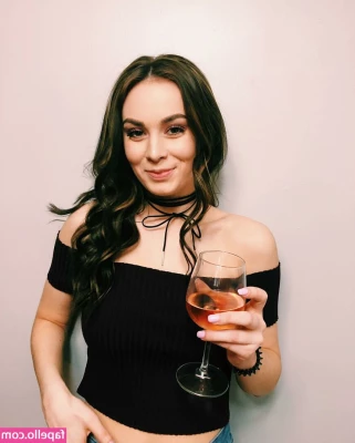 Logan Fabbro [ logan-fabbro ] - would you sneak out into my room? 😳