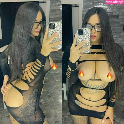 dafnecute69 - Heading to the gym wanted to give you a quick naughty outfit check