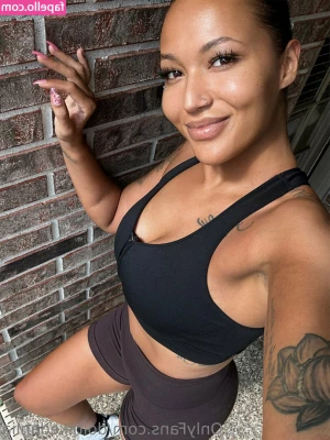 doitlikedahlia - 𝗟𝗘𝗧 𝗦 𝗣𝗟𝗔𝗬 𝗔 𝗚𝗔𝗠𝗘    Tip