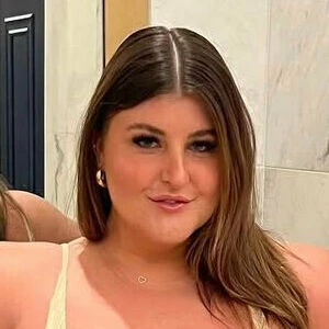leilalewisx