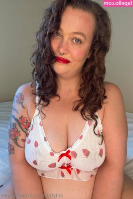 ramonaaxel [ ramonaaxel-1 ] - Have you been naughty enough for a pussy flash??🤭😈