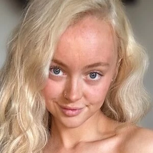 Qira Rose