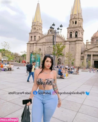 Jade Flota [ jade-flota ] - How do I look? If you like please tip.