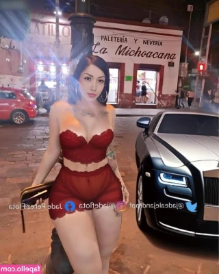 Jade Flota [ jade-flota ] - do you like my dress?))