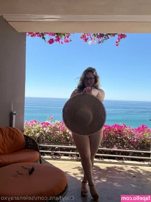selenarayxo - beg to worship.