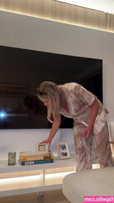 Sinead Hegarty [ sinead-hegarty ] - Here s a special clip for my homosexual foot freaks into humiliation