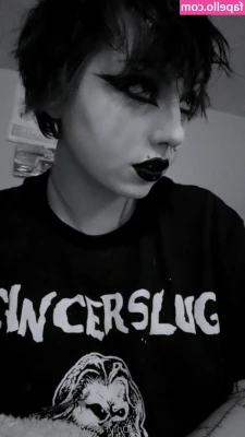 urevilmommy - Clean girl dirty thoughts