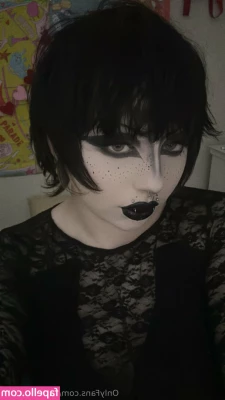 urevilmommy - Just getting ready for 🛏