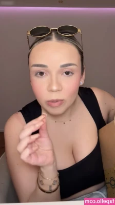 Julesboringlife - Titties but a different angle